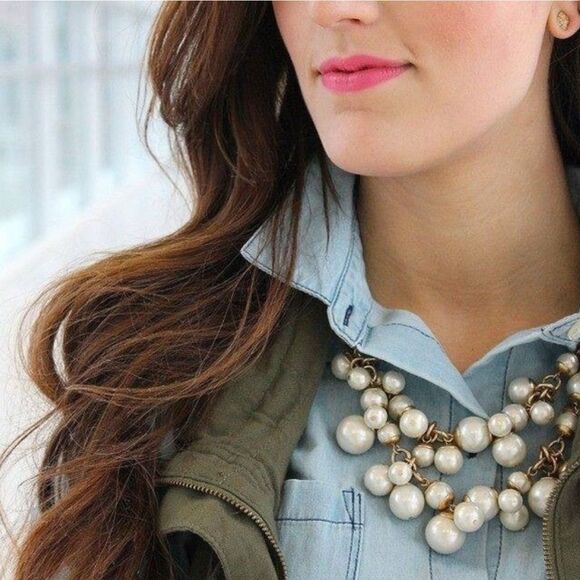 Stella & Dot Daphne Pearl Necklace – Vintage Gold Statement 17.5” - Picture 1 of 5